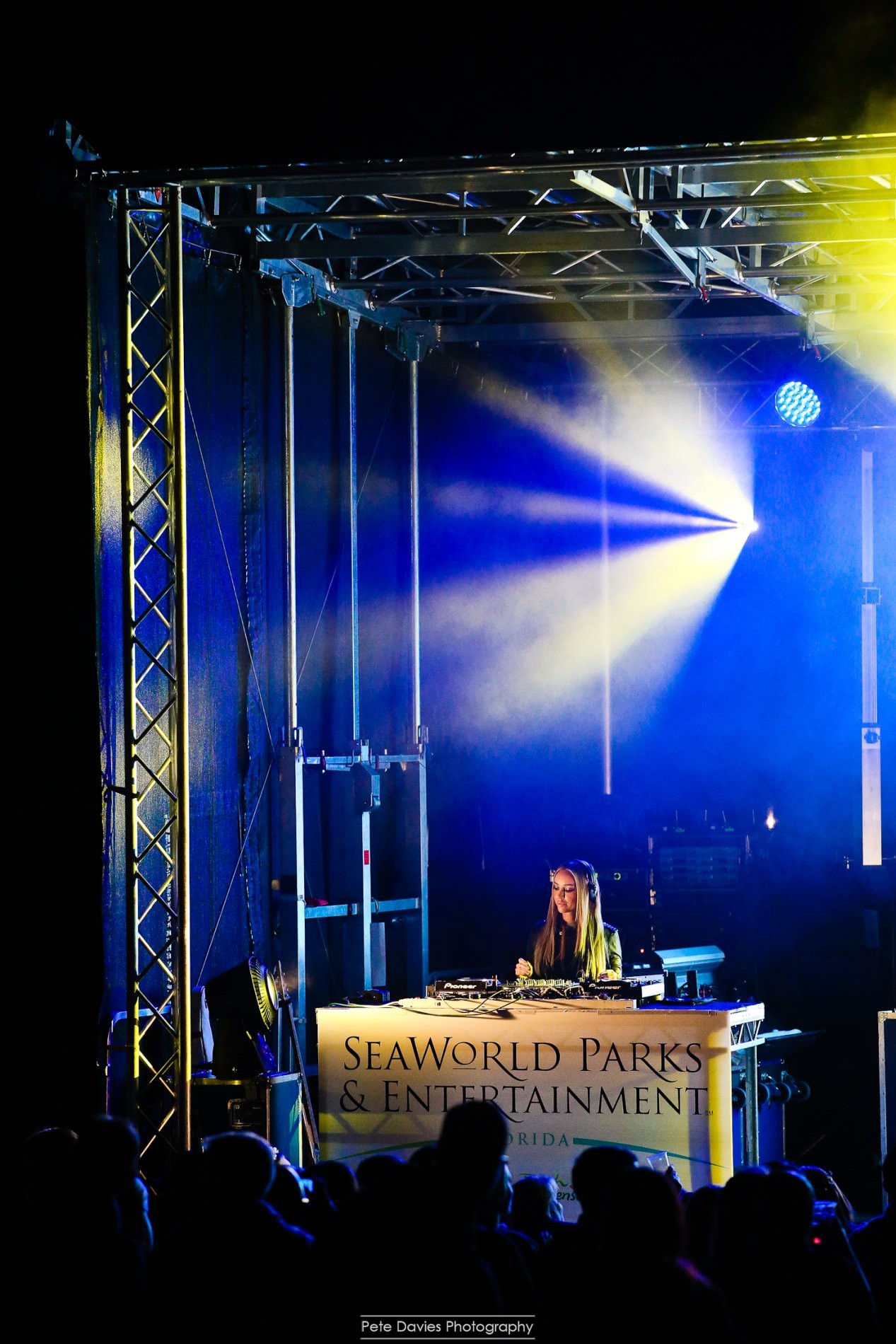 DJ Lauren Pope on the decks 